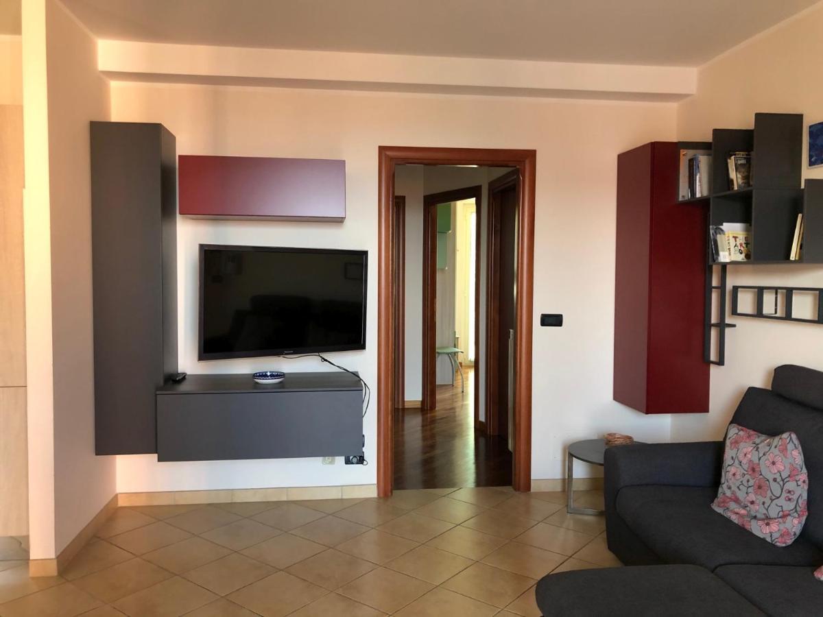 A Due Passi Dal Borgo Citta Sant'Angelo Bagian luar foto