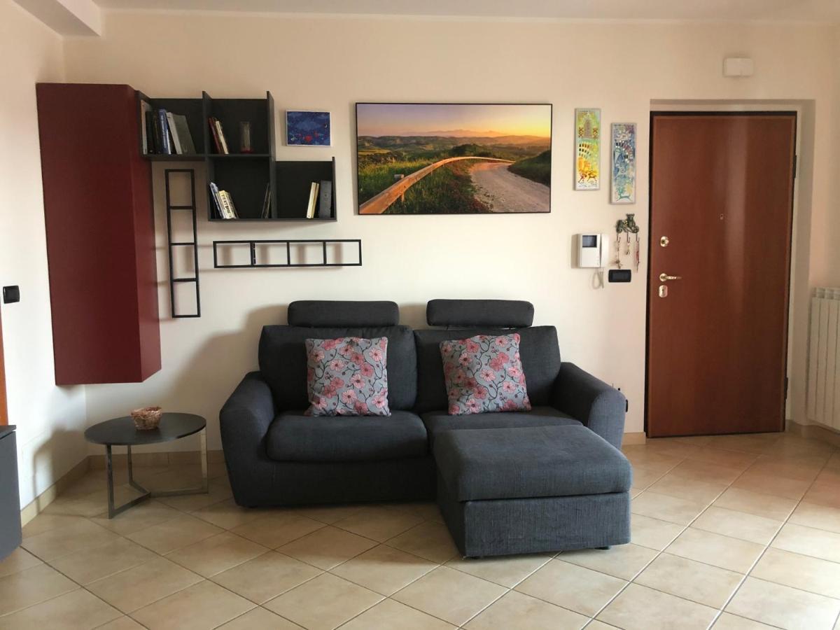 A Due Passi Dal Borgo Citta Sant'Angelo Bagian luar foto