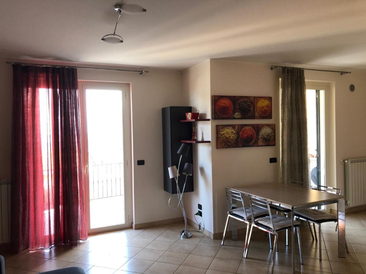 A Due Passi Dal Borgo Citta Sant'Angelo Bagian luar foto
